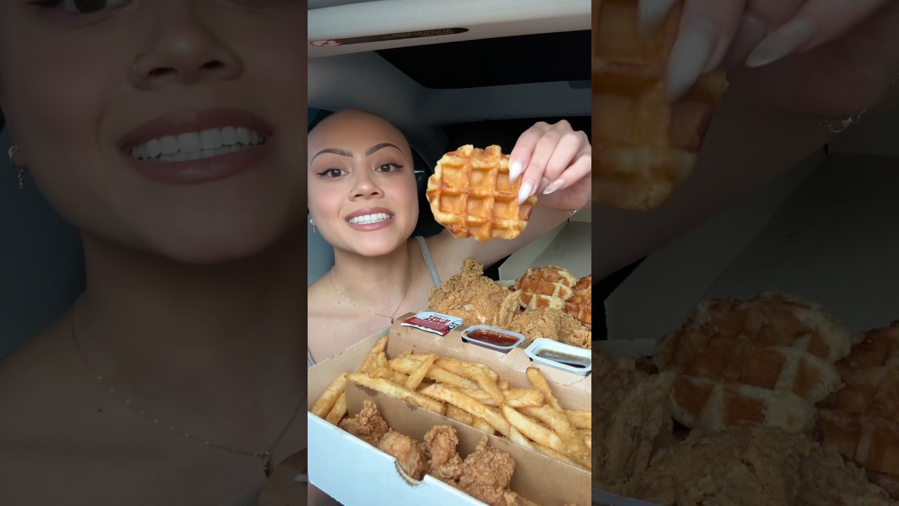 KFC HAS CHICKEN & WAFFLES?!😳