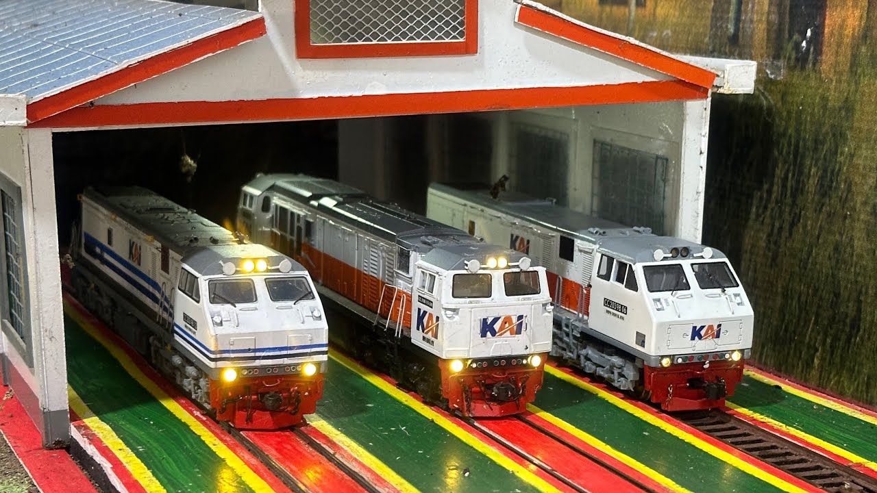 Kereta api CC204,CC206&CC203 langsir gerbong eksekutif,Panoramic&Pertamina dari depoLok sampe anjlok