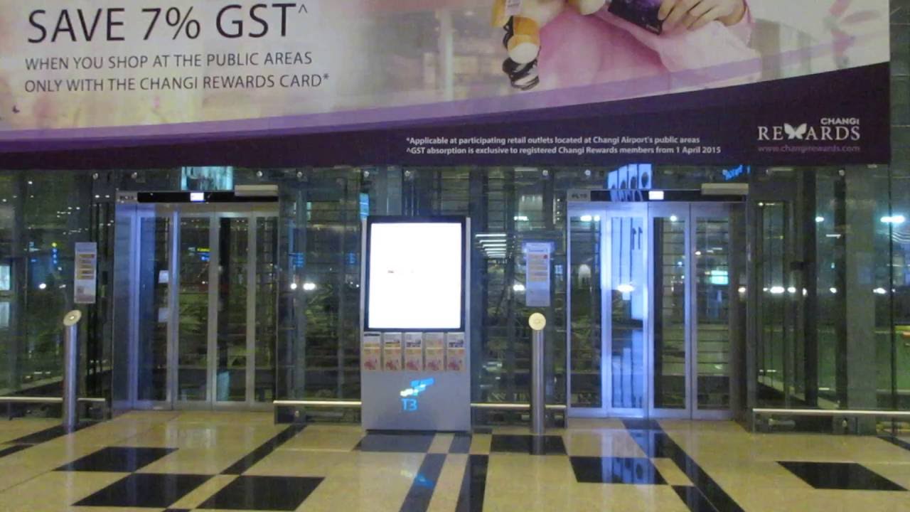 Scenic 2008 Hitachi Elevator at Singapore Changi Airport T3 in Singapore