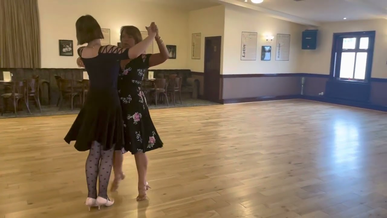 Florentina Foxtrot - Modern Sequence Dance