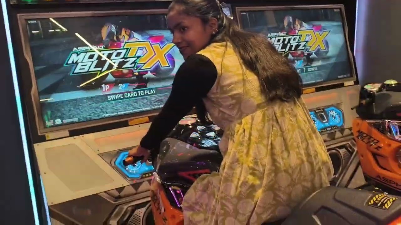 Hello guys birthday ke bad Bahar Chhota sa celebrate karne Gaye kyunk Aarav ki mausi I thi Saloni @#