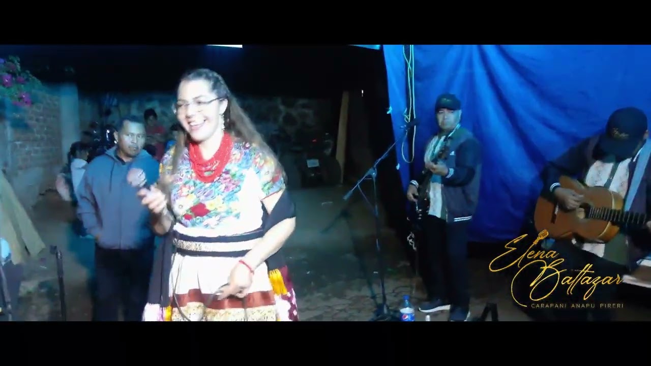Tarecuato, bonito traje de gala(En la tocada 2)