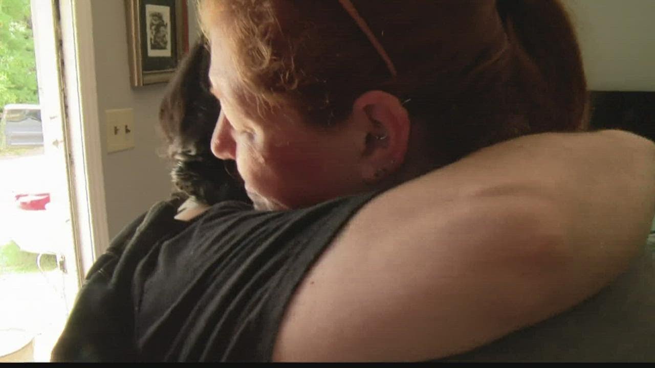 Webster Groves family salvages belongings after flood