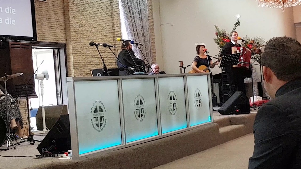 Wagter, ja wagter hoe vêr is die nag. Past. Paul en Welma van der Walt