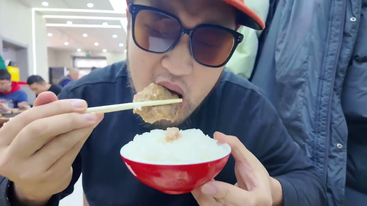 回哈尔滨一次就必须安排一次的美食！ #省饭课代表 #哈尔滨美食 #哈尔滨砂锅 #地方特色美食 #哈尔滨好吃又好玩