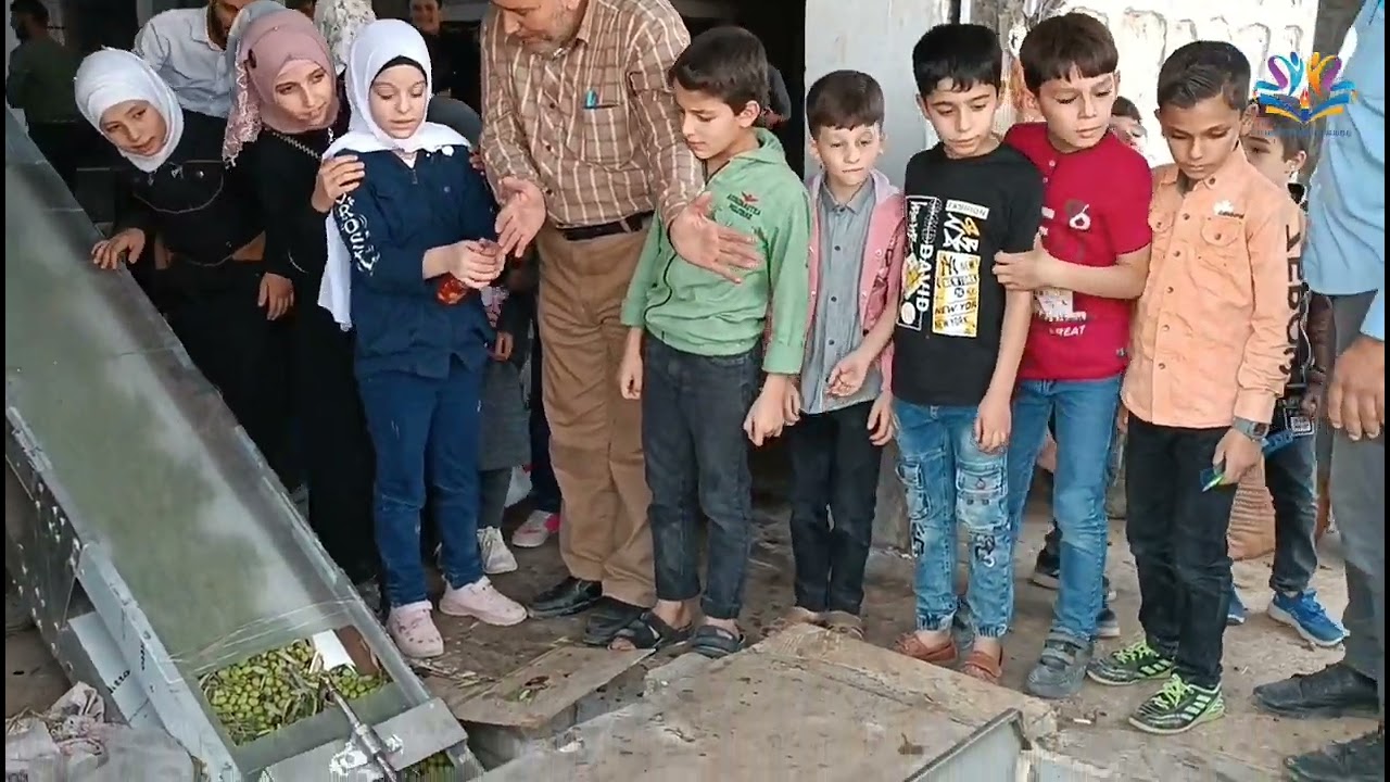 جانب من رحلة الصف الرابع إلى معصرة الزيتون في مؤسسة شام التعليمية..✨📚