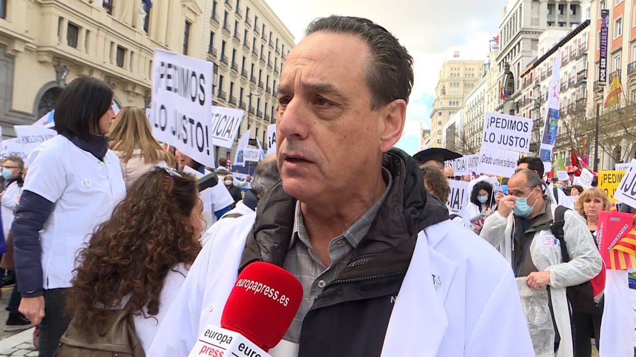 Técnicos superiores sanitarios reclaman que su formación sea universitaria