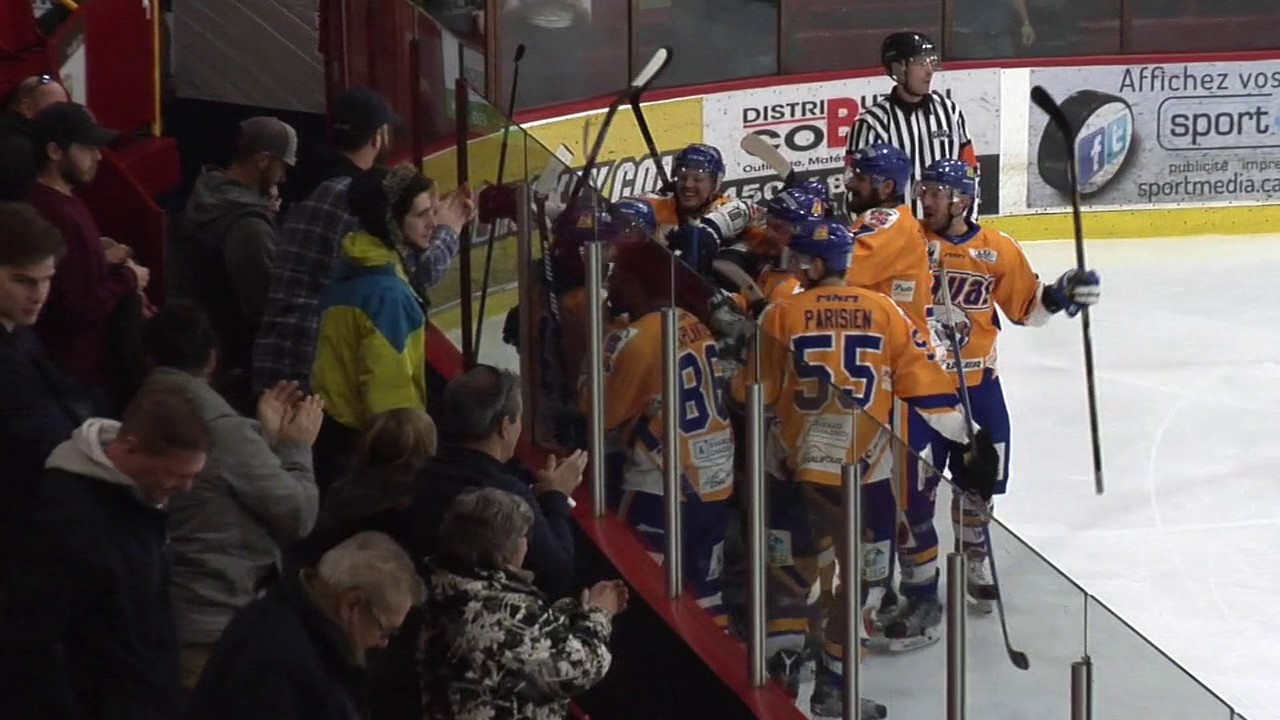 Predateurs De Laval Winning Goal in Game 4 to Tie The Series @ 2 19 Mars 2017