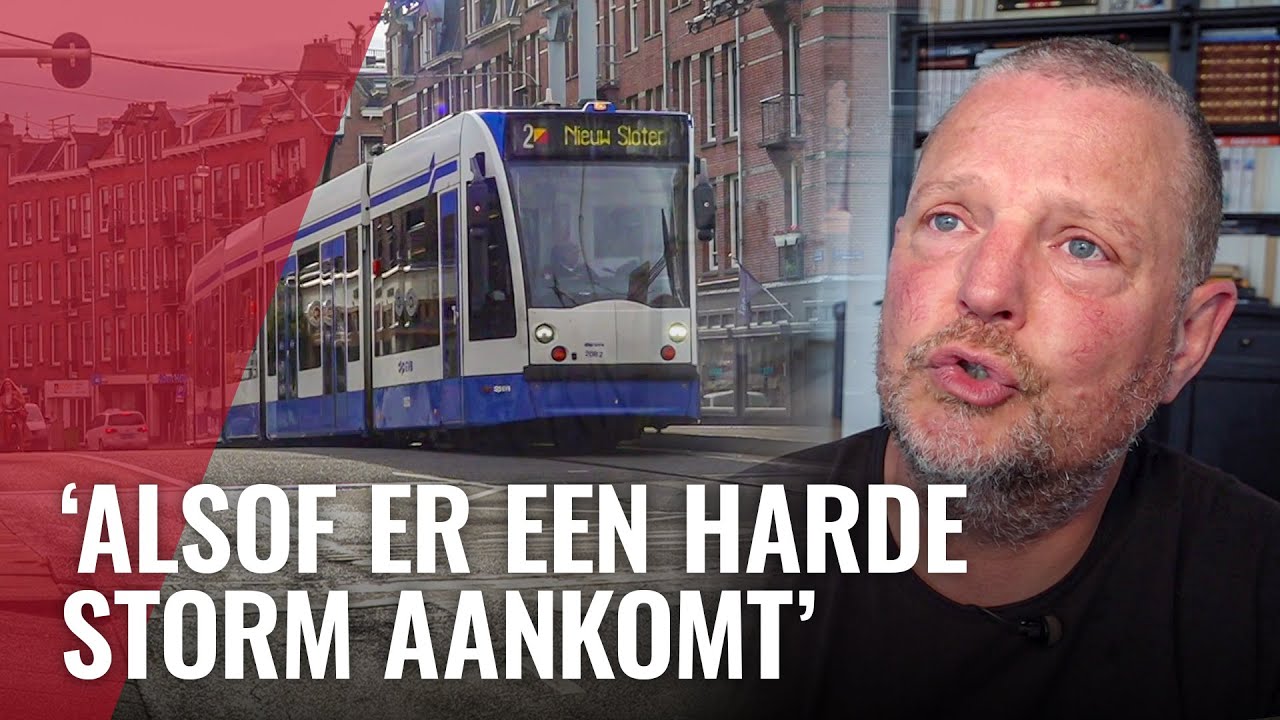 Carlo ergert zich kapot aan trams op de Zeilbrug