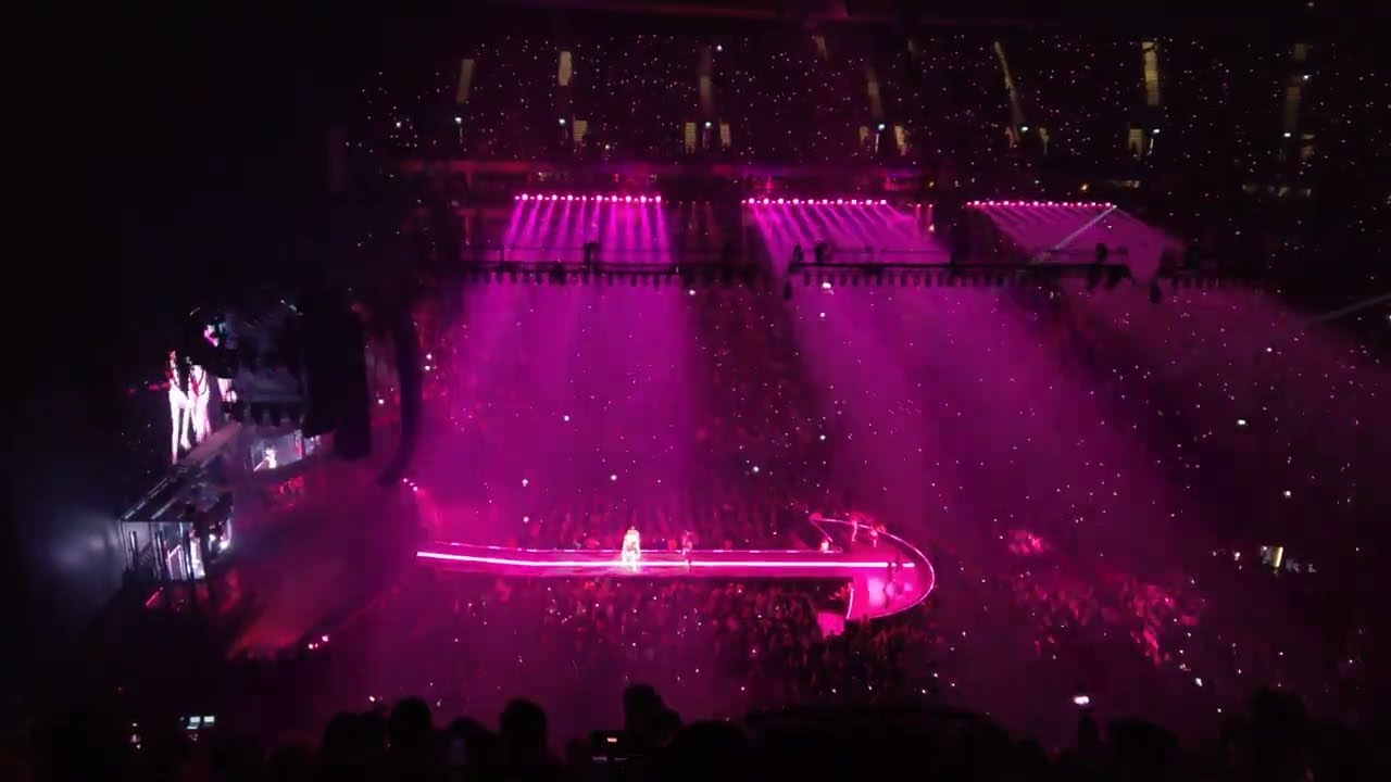 4K @LadyGaga - Paparazzi and Love Game, live at O2 London 30.9.2025 Mayhem Ball