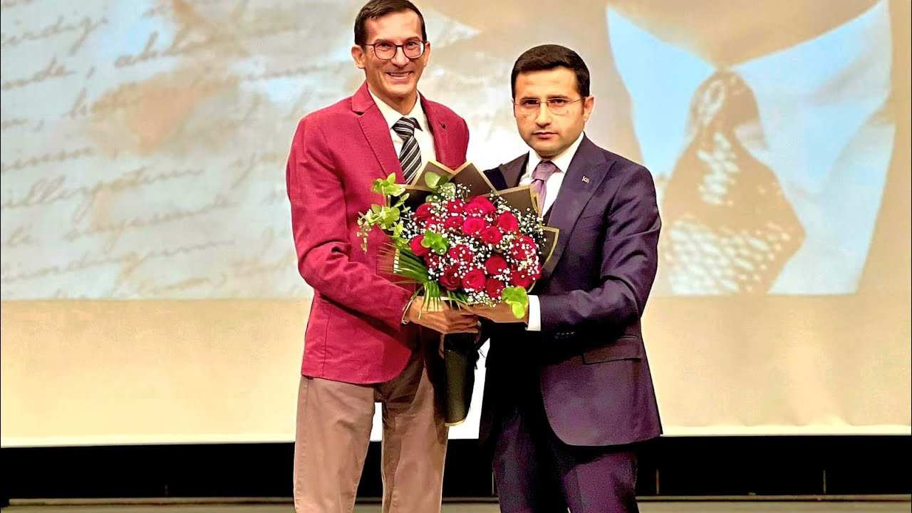 Kaymakam İsmail Pendik, ortaokul öğretmeni Umut Ercan’ın #24kasımöğretmenlergünü’nü kutladı