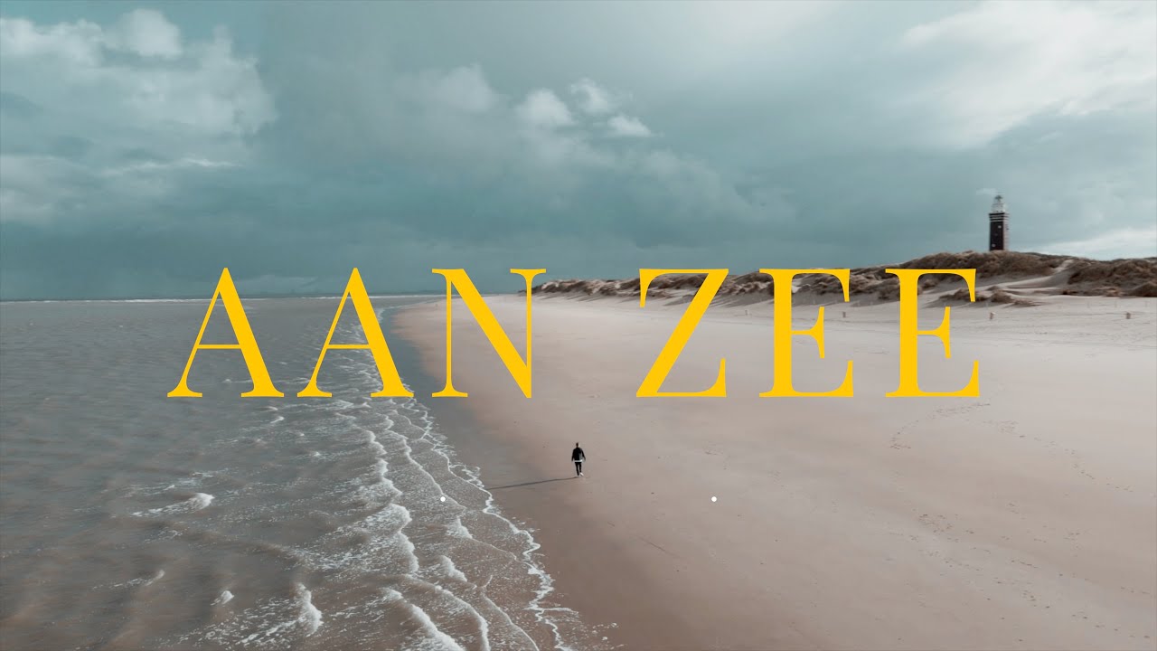 AAN ZEE (Ouddorp) I by ROB OFFERMANN