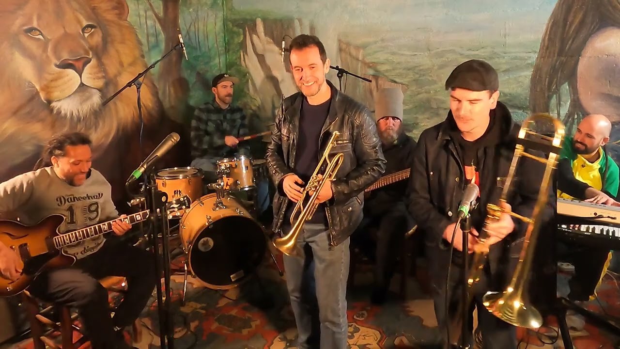 FOREVER LOVING JAH (Aston Barrett Okoumé Reggae Tribute)