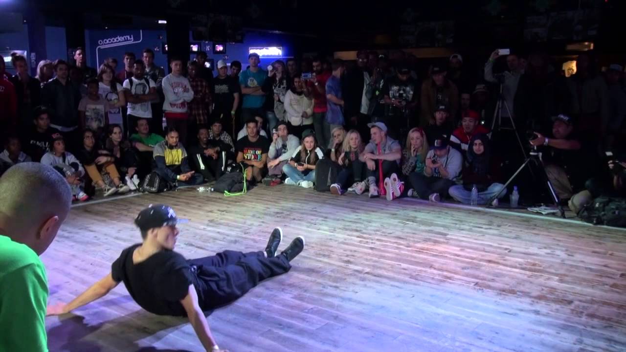 Lussy Sky vs Thesis - BBoy Championships World Finals 2013 - Solo BBoy Top 16