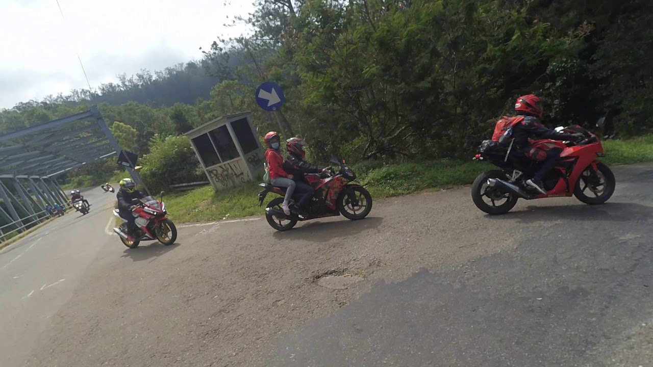 Pintu masuk telaga sarangan
