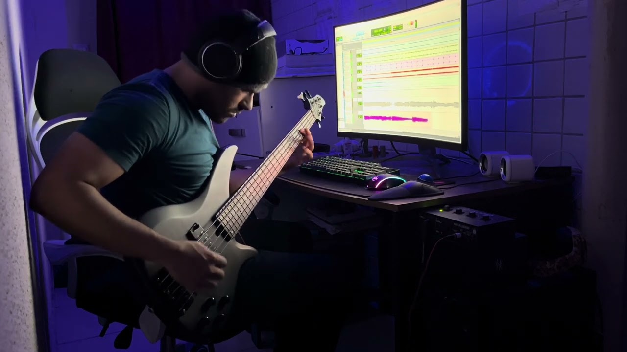 Tension - Avenged Sevenfold (Bass Cover)
