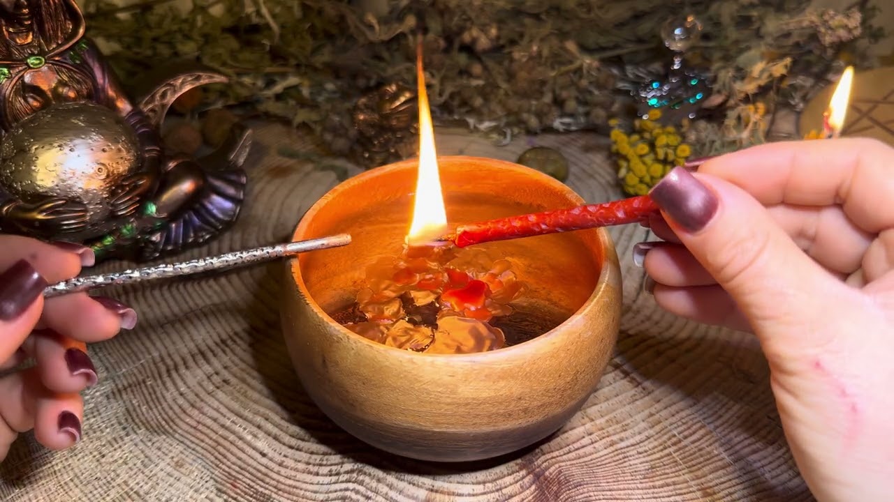 ЧТО ЖДЁТ В БЛИЖАЙШИЕ ДНИ? 💐 Гадание на воске🕯️