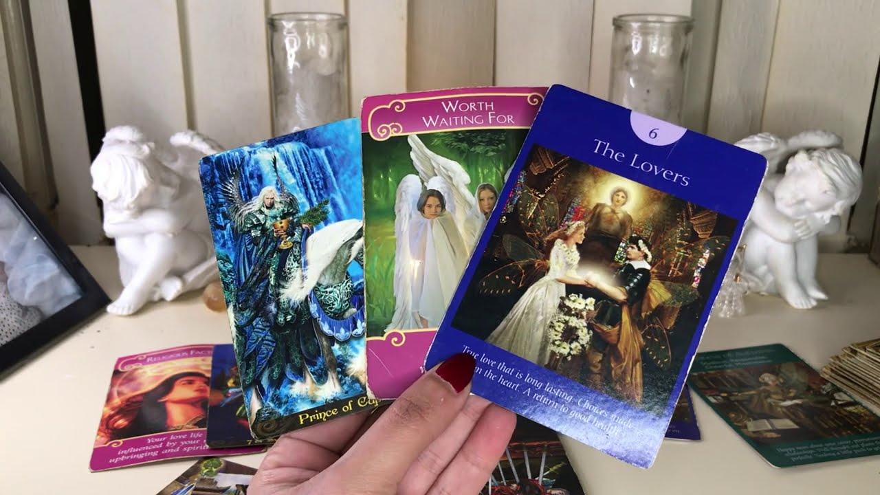 AQUARIUS ♒️ wow This love , was worth everything second of the waiting, what are you waiting for ?