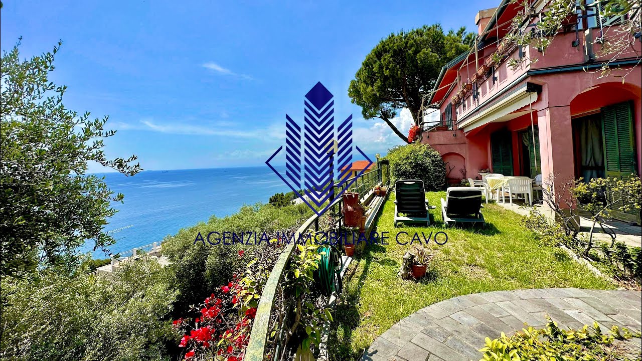 Villa Incantevole In Vendita a Pieve ligure - Genova Riviera