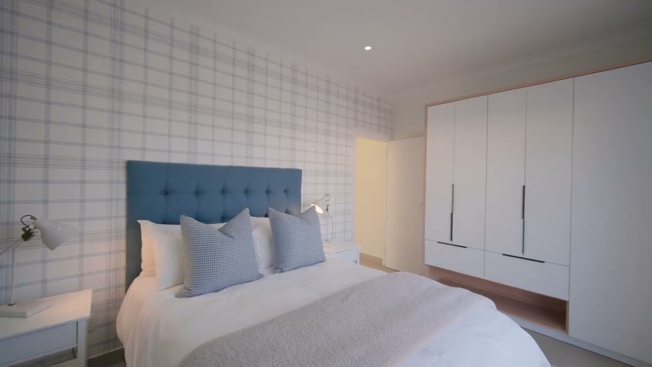 Links Lane Luxury with Lorrin in St Francis Links