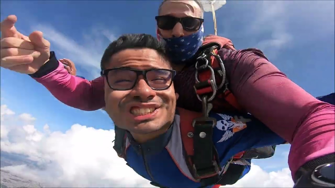 Salto de Paraquedas (Salto Duplo) no Aeroclube de Manaus Amazonas do Jose Gutierrez na Vertical Fly