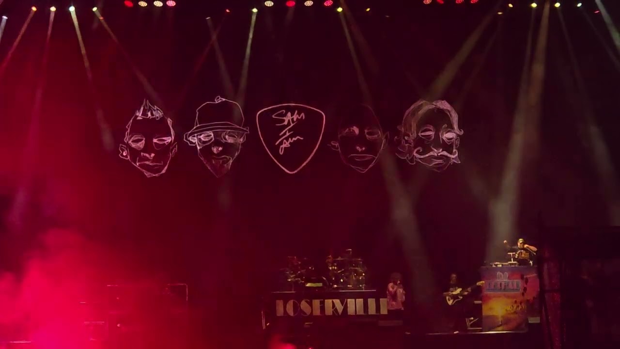 Limp Bizkit - Rollin' (Air Raid Vehicle)