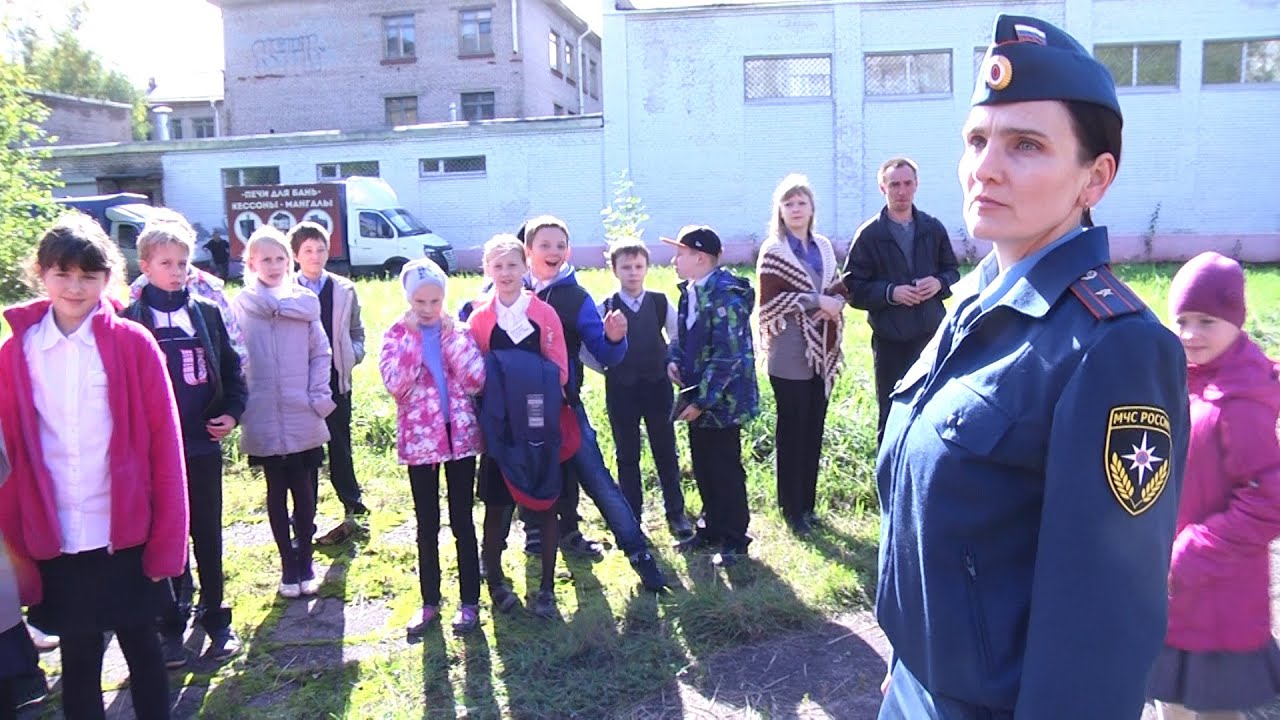 11.09.2015 Пожарная эвакуация в школе № 19