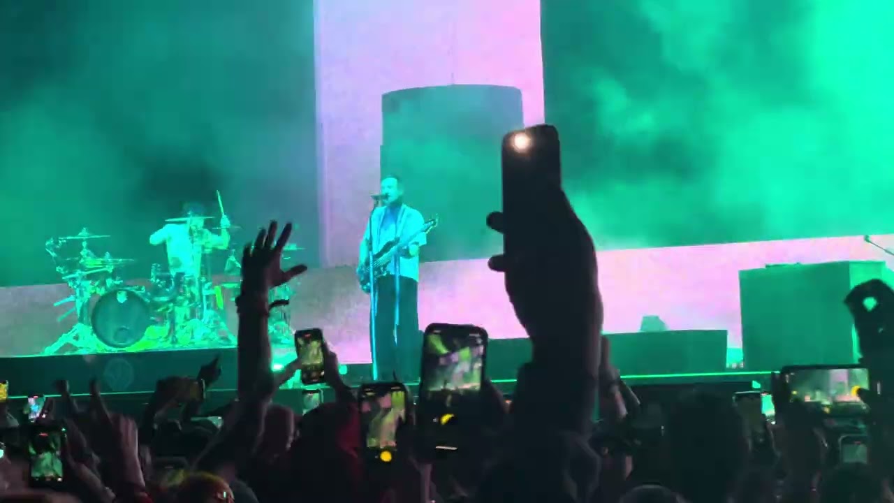 Twenty One Pilots Tally (LIVE Debut) In Pennsylvania Breach Tour