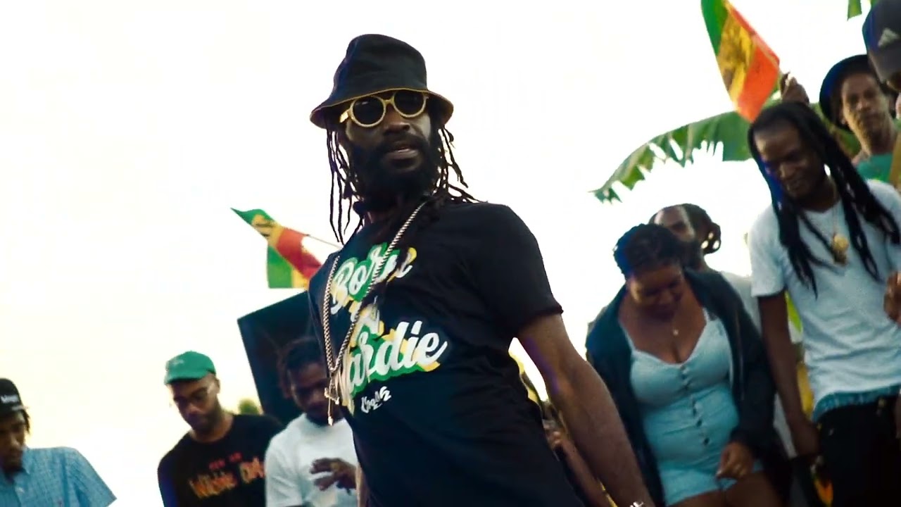 Chezidek x Massive B - 'Money Pull Up' [Official Music Video]