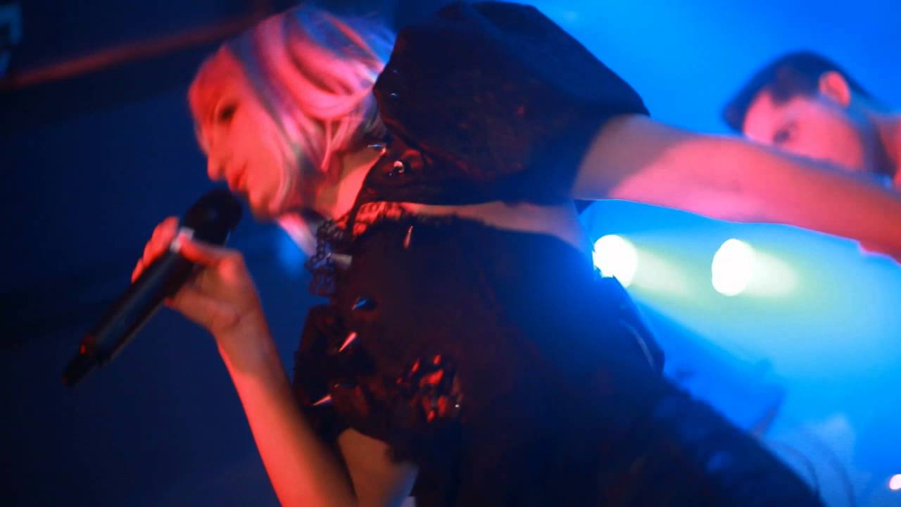 K'SANDRA - Push the Girl (Live @ Avec)