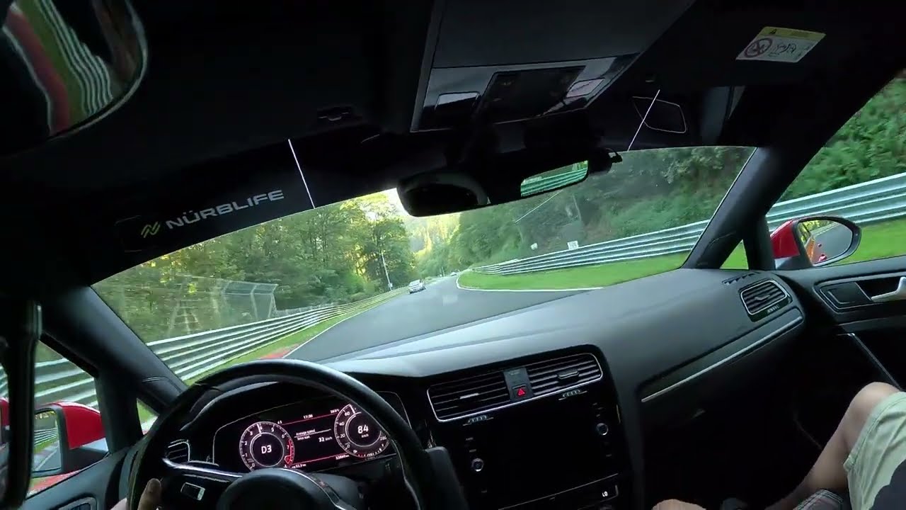 Dirigindo em Nürburgring Nordschleife - Segunda Parte (2/3)