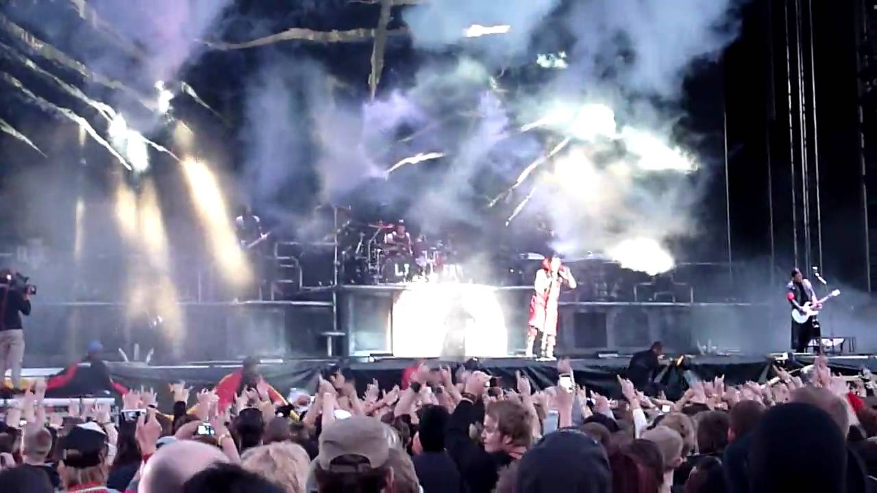 Rammstein - Intro & Rammlied, Live @ Metaltown 2010