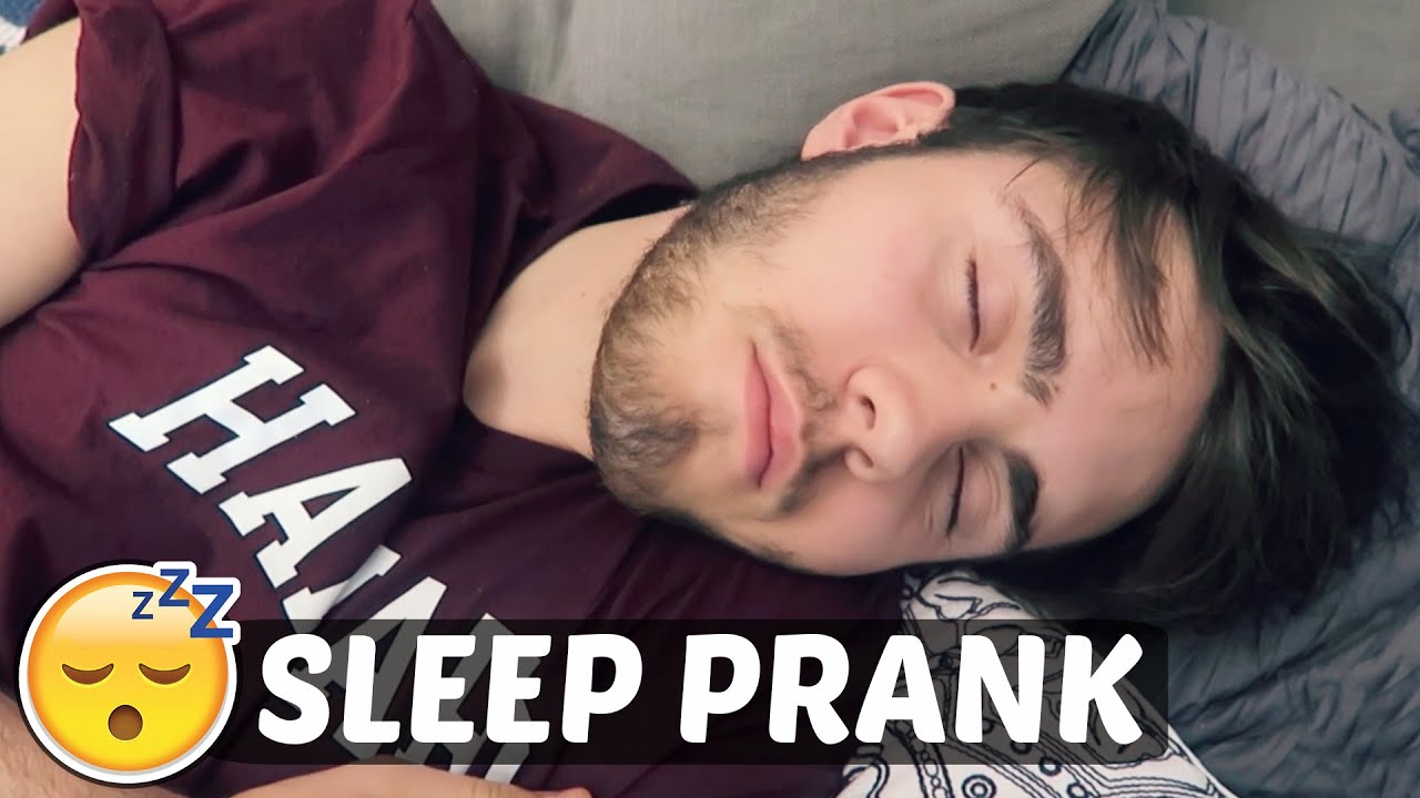ZOE PRANKS ME WHILST I SLEEP