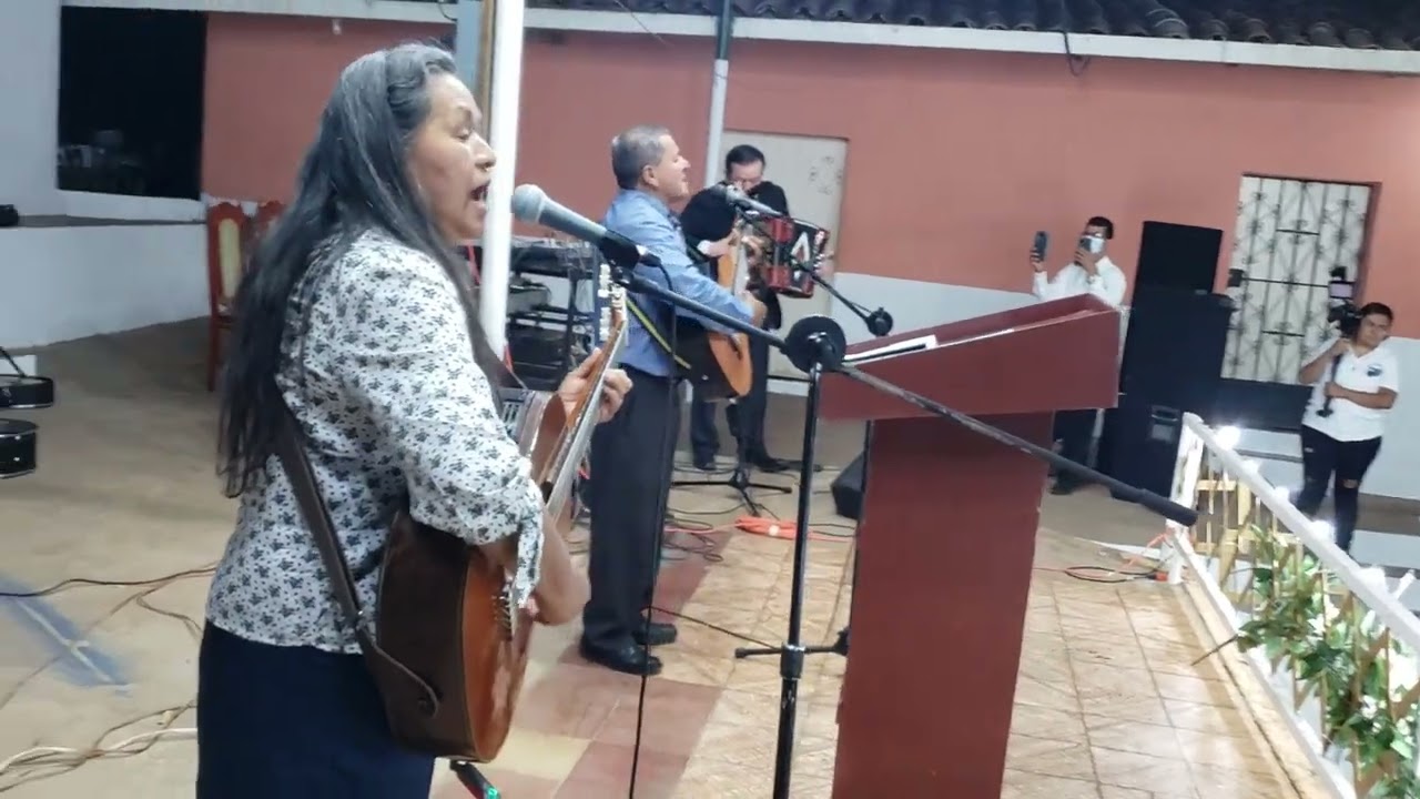Mix junto a Hermanos Chacon con Saxofon y  Concertina- Duo Triunfadores con Cristo