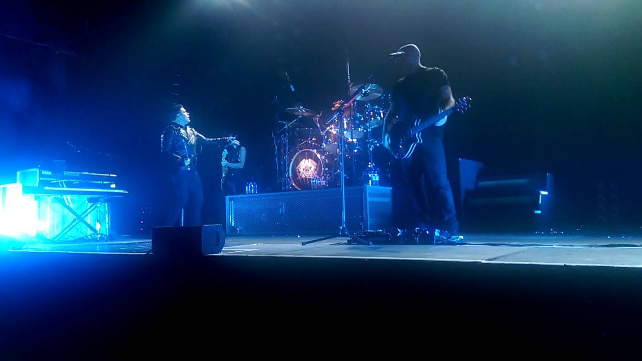 Queen Extravaganza - Keep Yourself Alive