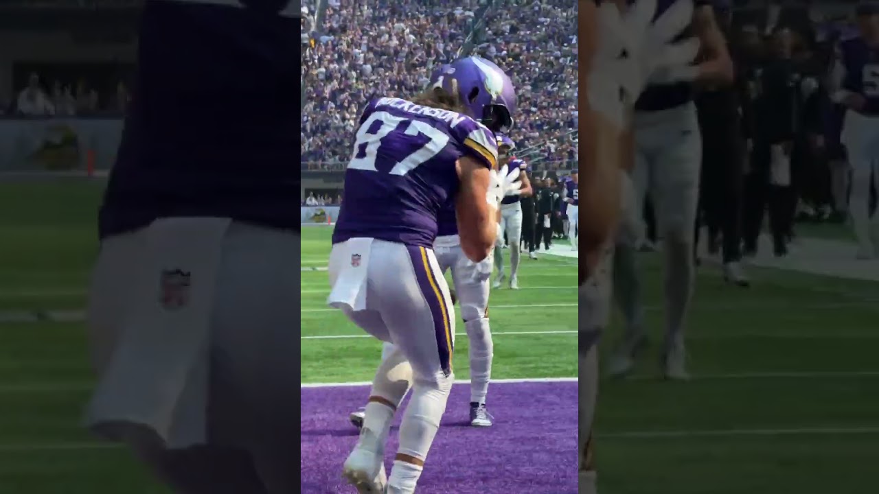 T.J. Hockenson hits the griddy after touchdown 🔥