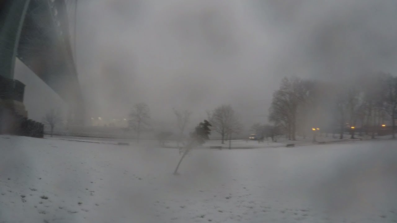 ⁴ᴷ Walking through the peak of 2018 Nor'easter Winter Storm Quinn in NYC - Astoria Park & Waterfront
