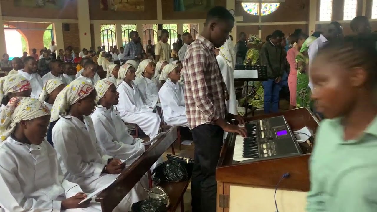 En vérité, je vous le dis chanté par la chorale Gloria