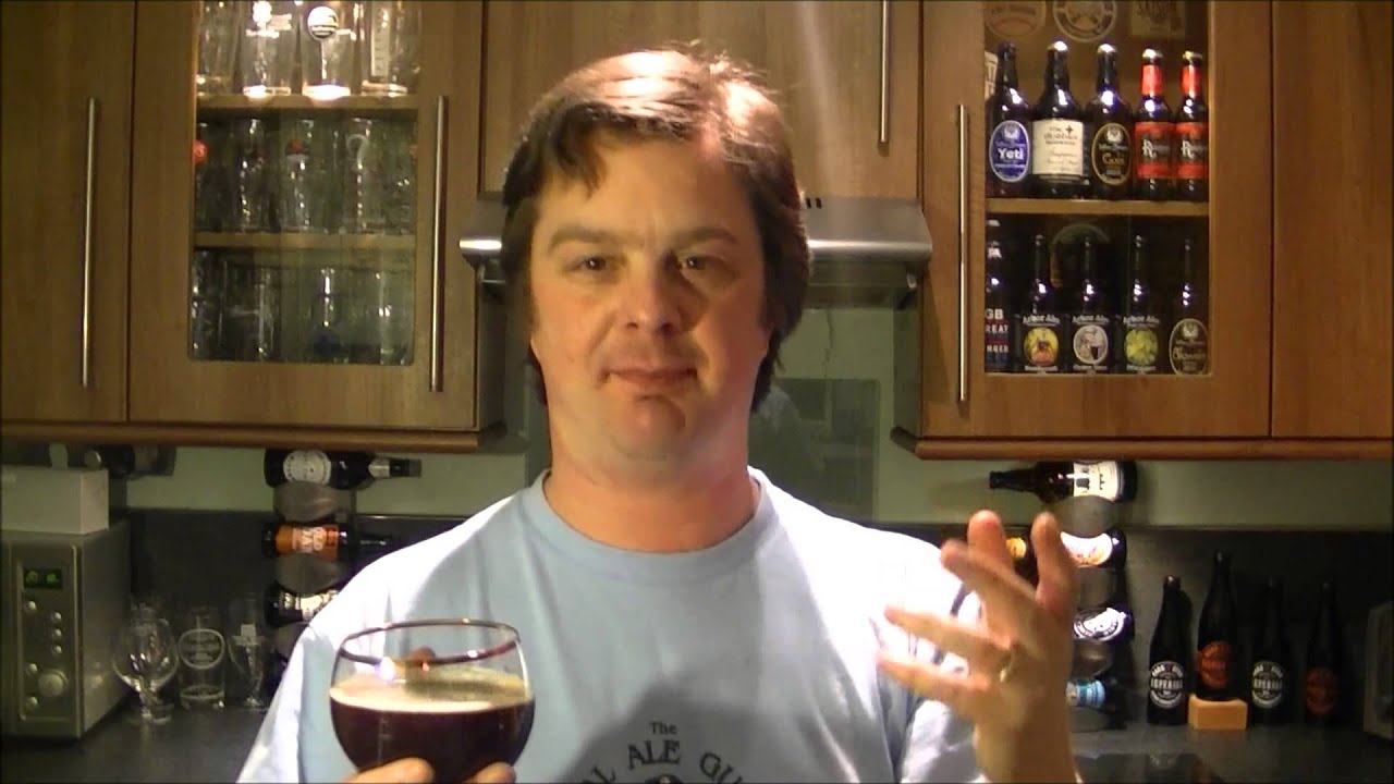 Chimay P&egrave;res Trappistes ( Chimay Blue Review ) L'Abbaye de Scourmont