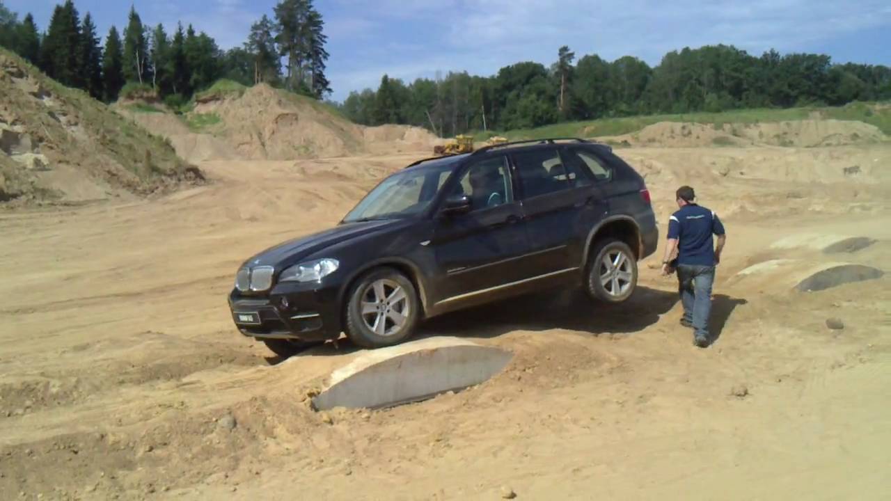 Hard off-road on BMW X5 40d LCI