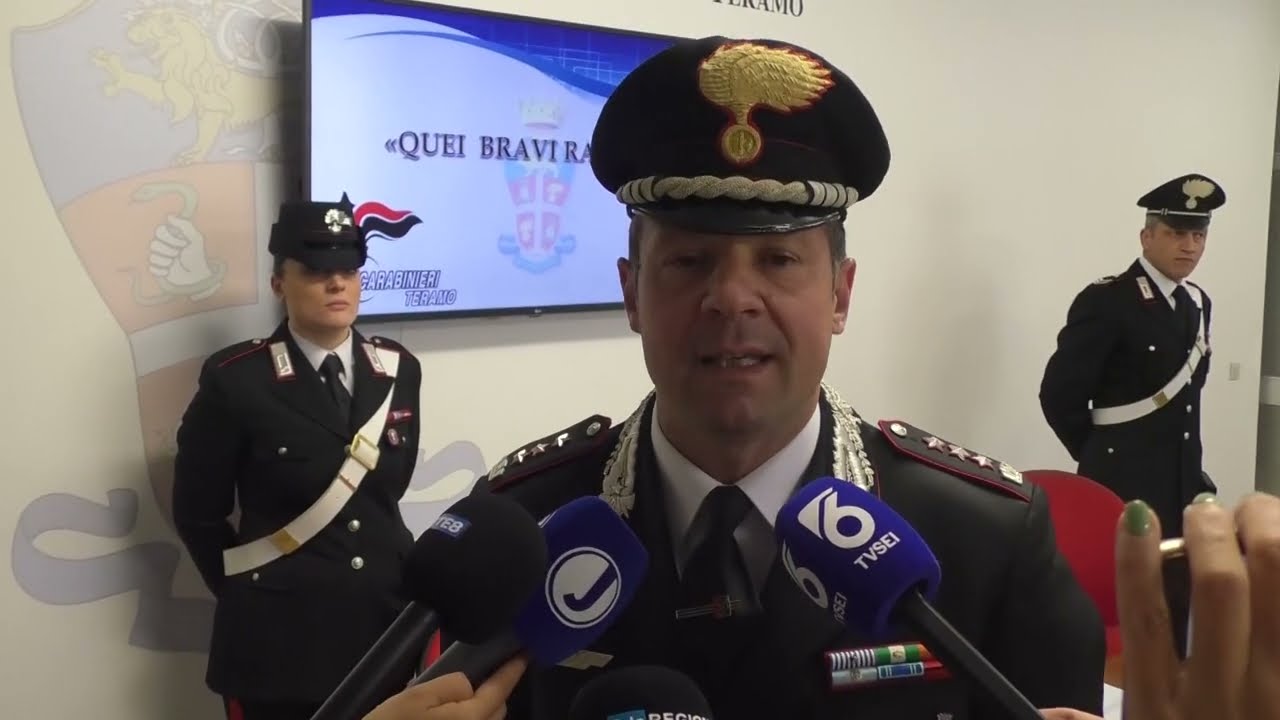 Teramo. Droga tra minorenni in centro, i Carabinieri arrestano 13 persone tra cui un 17enne