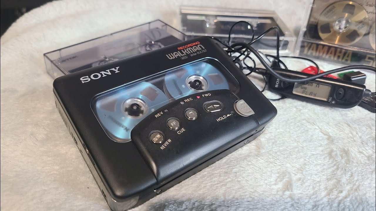 SONY Walkman WM-RX707 (Made in Japan) One of the most beautiful cassette recording players (Demo)