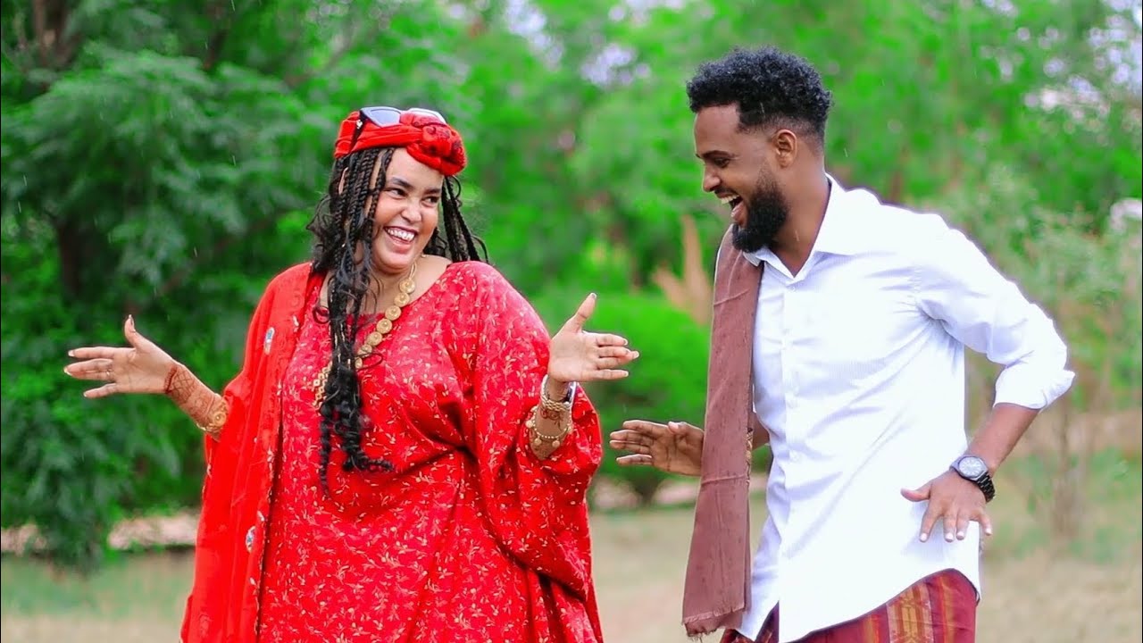 BISHAAR AWAL FT IDIL AYRUUSH DHAANTO CUSUB | ABREERA | OFFICIAL VIDEO 2025