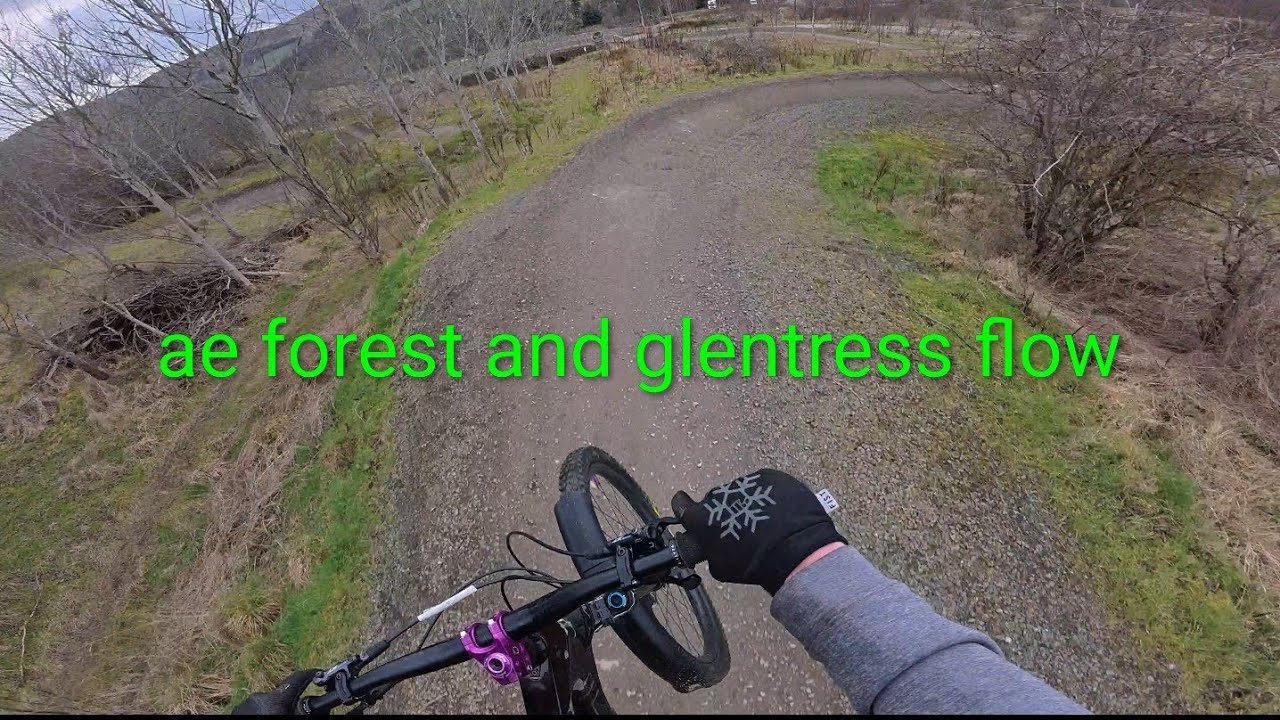 Having fun on some flow at ae and glentress trying to get my confidence up on big jumps 