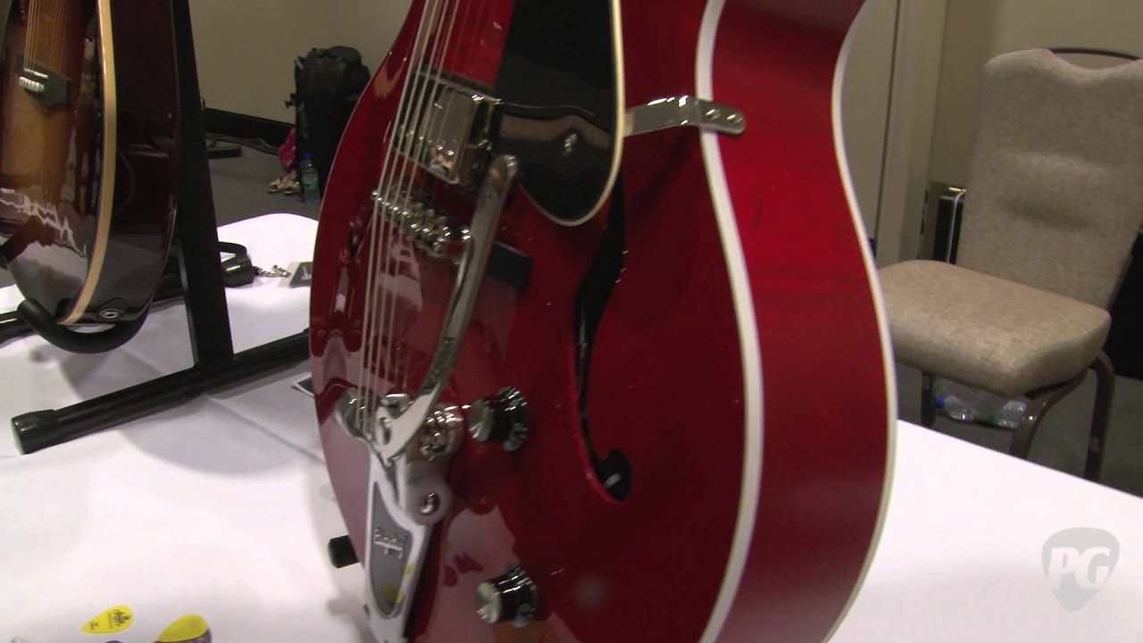 Montreal Guitar Show '11   Godin Guitars Acoustic Multiac, 5th Ave Uptown, and 5th Ave Jazz