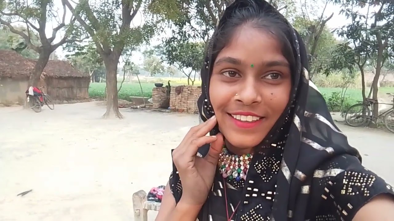 आलू पालक की सब्जी किसको किसको पसंद हैं कमेंट में बताइएगा वीडियो को फुल वॉच करके देखेगा 