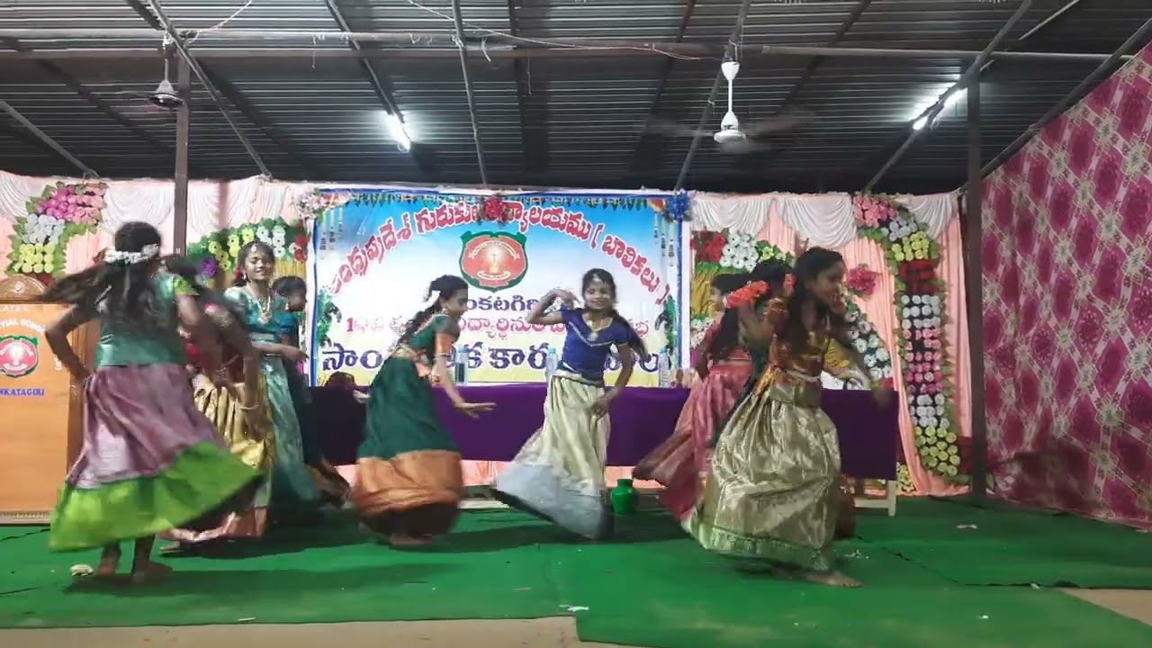 Apresidential school venkatagiri. 6class students performed for fare well to 10th students