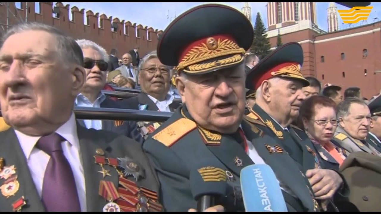 Президент Казахстана принял участие в параде на Красной площади