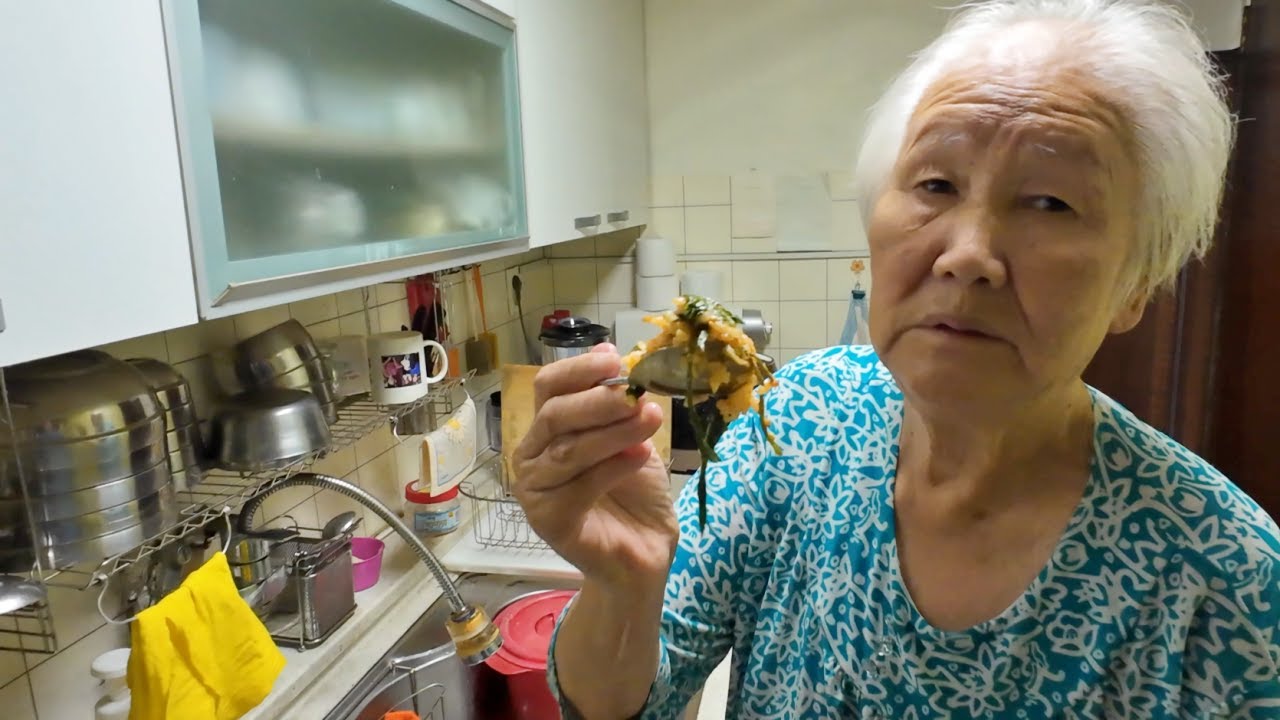 마당에 핀 쓰디쓴 민들레.. 형 반찬이 되다