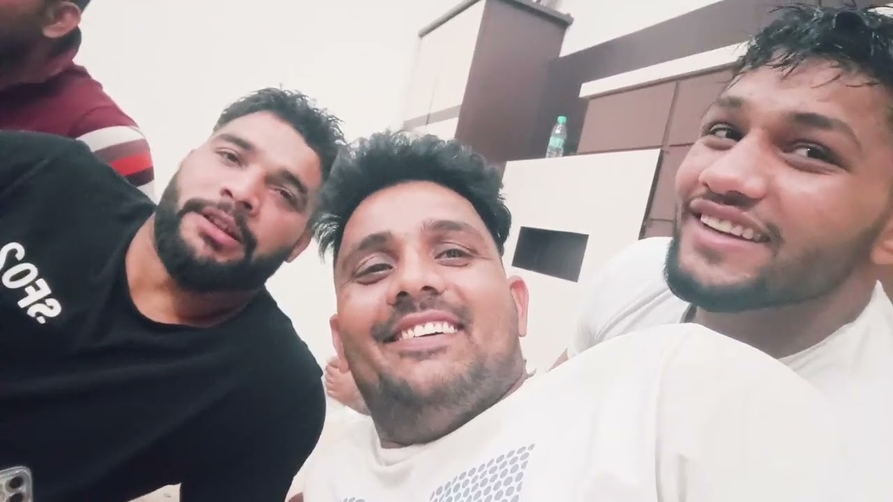 buriya ne liya Shilu ka 🎤😂Interview or Shilu na liya Buriya ka 🎤😂Interview dekho full Masti 🤣🤣🤣